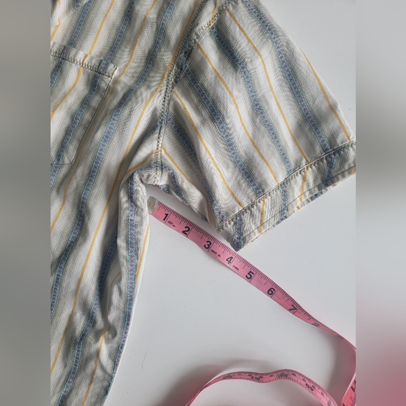 Kuhl Vertical Stripe Button Down Short Sleeve Shirt Size M - Picture 9 of 10